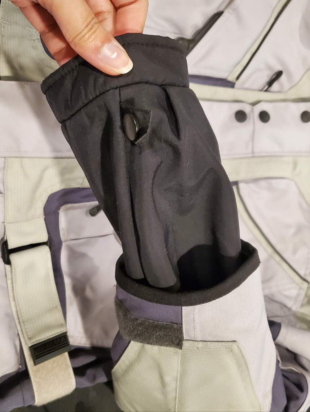 FIRSTGEAR Motorcycle Jacket - Picture 9 of 16
